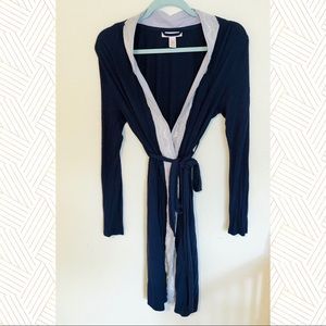 A PEA IN THE MID MATERNITY ROBE NAVY BLUE WITH LACE DETAIL SIZE M